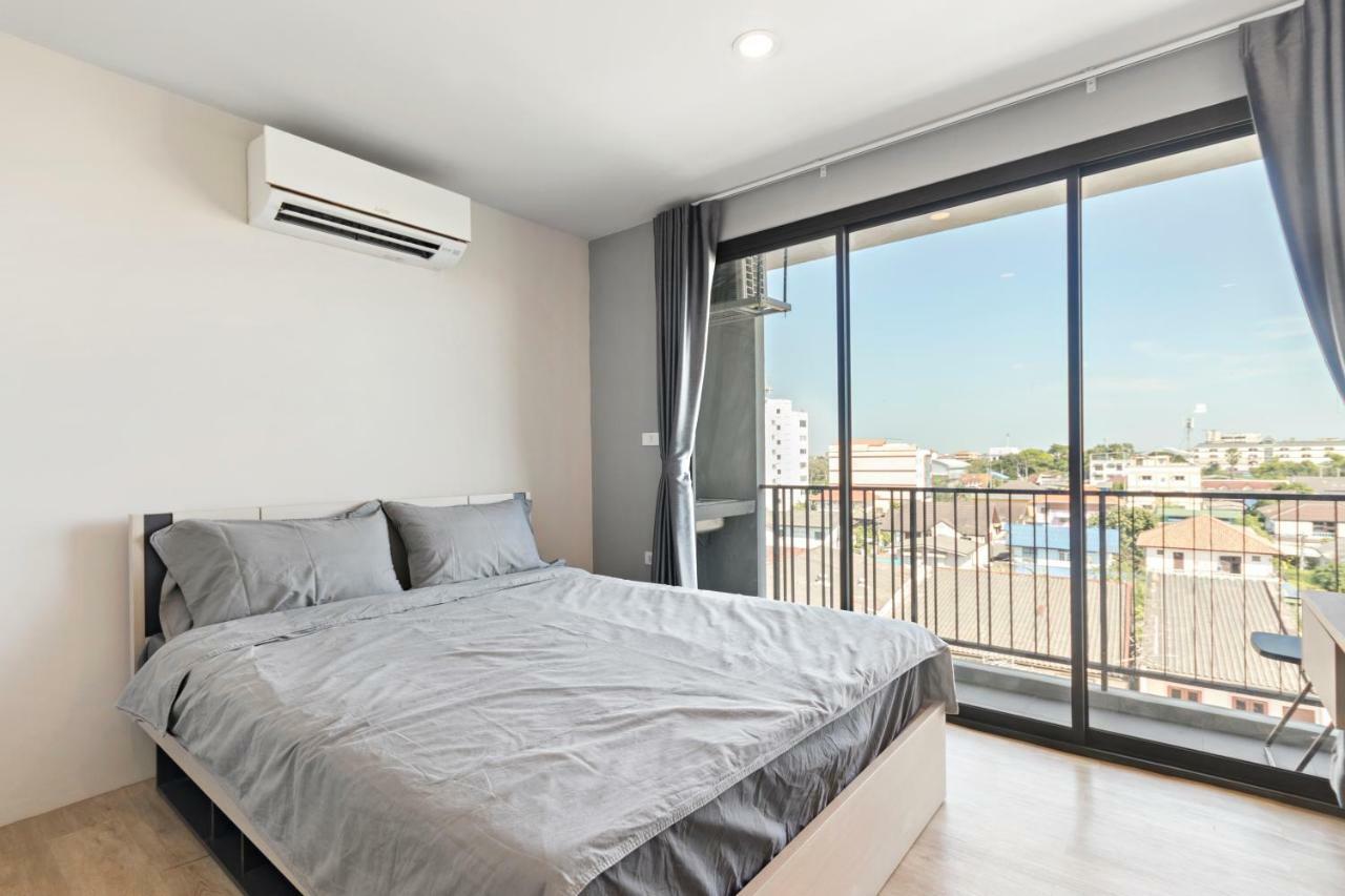 Nidhra นิทรา Apartment Ban Lat Krachaeng Екстериор снимка